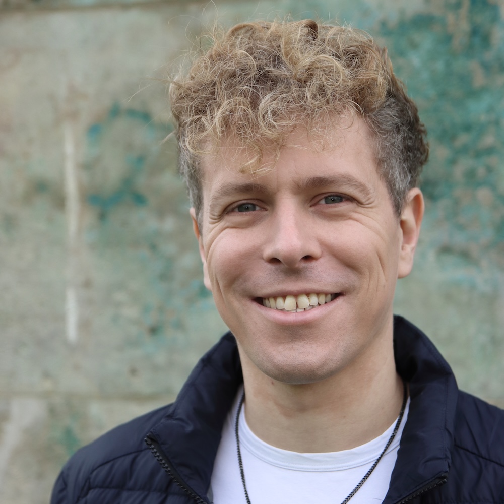 Liam van Bogh - Autor